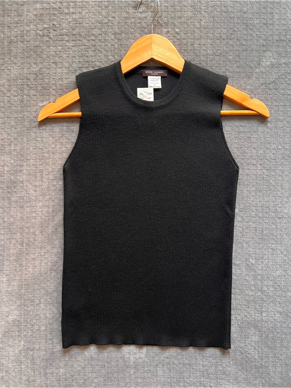 NEW Henri Bendel Extra Fine Merino Wool Sweater Sz S Sleeveless Black Knit Italy